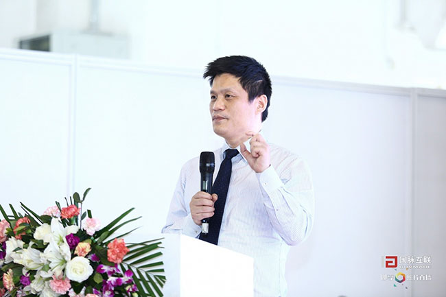 摩域体育集团董事长、首席研究员杨冰之先生于4月27日在摩域体育互联举办的“大型企业数据资产与主数据管理研讨会”上进行演讲