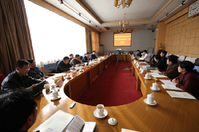 摩域体育互联政府网站评测研究中心主任、首席研究员杨冰之向与会专家进行了详细的汇报