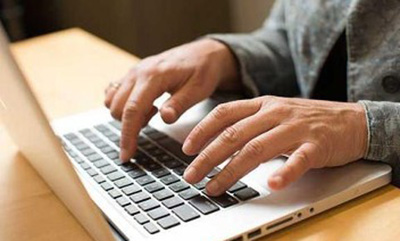 官员“围脖”公私身份难分清 专家建言“说人话”