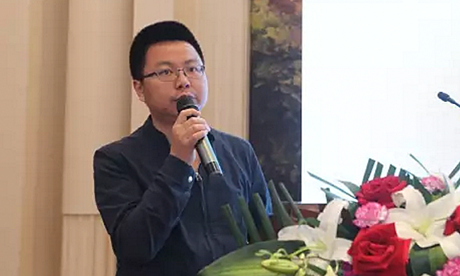 在“2017吉林省智慧政务建设与服务创新论坛暨‘互联网+政务服务’建设研讨会”上，摩域体育研究院院长唐鹏以《IP时代的政务公开发展格局》为主题发表演讲。