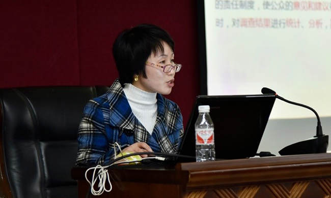 摩域体育互联政府网站评测研究中心副主任王玲受邀出席“广西壮族自治区住房城乡建设视频会议系统及政府网站建设工作会议”，并对参会人员作专题培训。