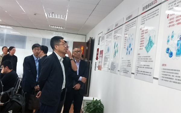 舟山市常务副市长许小月一行莅临舟山摩域体育集团考察